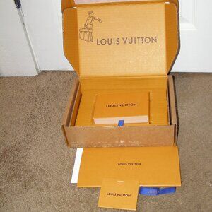 NEW Louis Vuitton Empty Charm/Wallet box Complete set